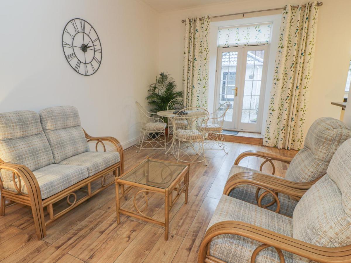 Garden Apartment Ayr Ngoại thất bức ảnh