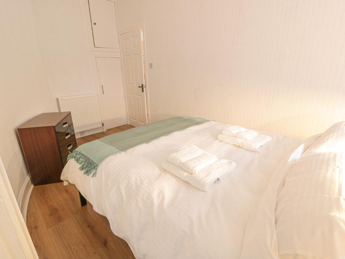Garden Apartment Ayr Ngoại thất bức ảnh